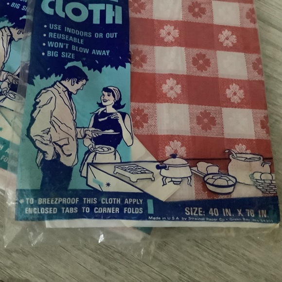 Vintage Lot 4 Breez Proof Re-Usable Picnic Party Table Cloth 40" x 78” Checkered - Picture 3 of 9